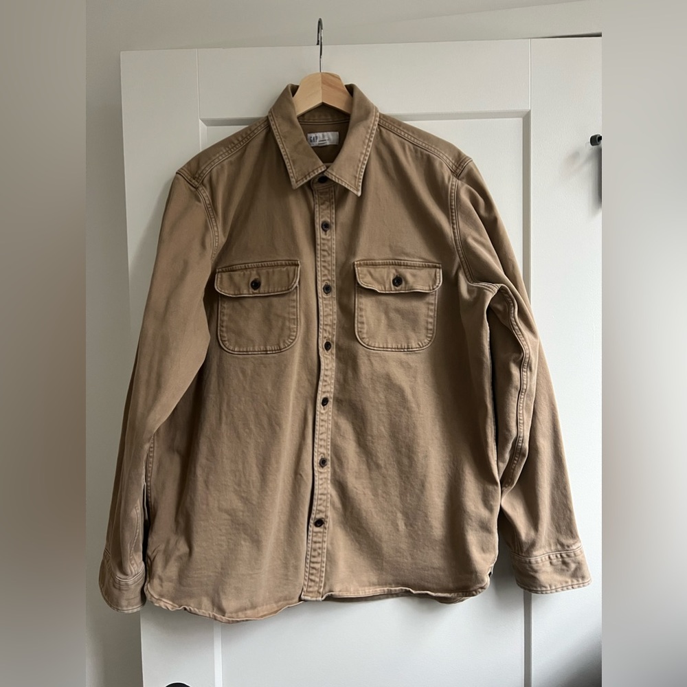 Men’s Gap Tan Shirt Jacket button down size large